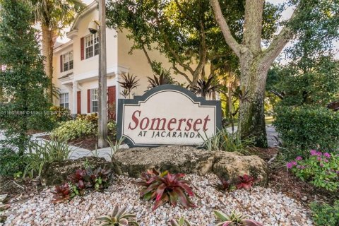 Townhouse in Plantation, Florida 2 bedrooms, 103.12 sq.m. № 1891507 - photo 1