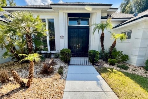 House in Ormond Beach, Florida 3 bedrooms, 197.05 sq.m. № 2217161 - photo 2