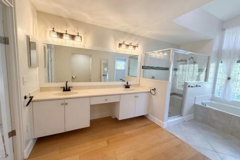 House in Ormond Beach, Florida 3 bedrooms, 197.05 sq.m. № 2217161 - photo 13