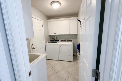 House in Ormond Beach, Florida 3 bedrooms, 197.05 sq.m. № 2217161 - photo 20