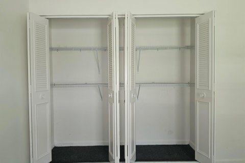 Купить кондоминиум в Лейк-Уорт, Флорида 3 комнаты, 97.45м2, № 2085794 - фото 14