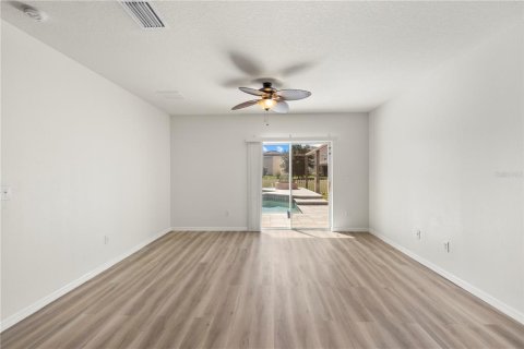 House in Wesley Chapel, Florida 5 bedrooms, 227.33 sq.m. № 2238505 - photo 11