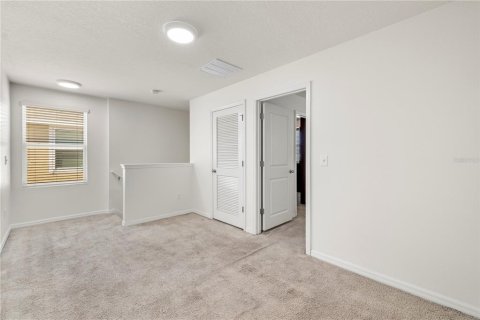House in Wesley Chapel, Florida 5 bedrooms, 227.33 sq.m. № 2238505 - photo 28