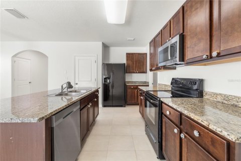 House in Wesley Chapel, Florida 5 bedrooms, 227.33 sq.m. № 2238505 - photo 18