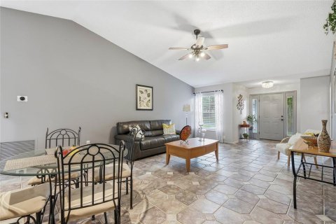 Villa ou maison à vendre à Tampa, Floride: 3 chambres, 151.8 m2 № 2230241 - photo 7