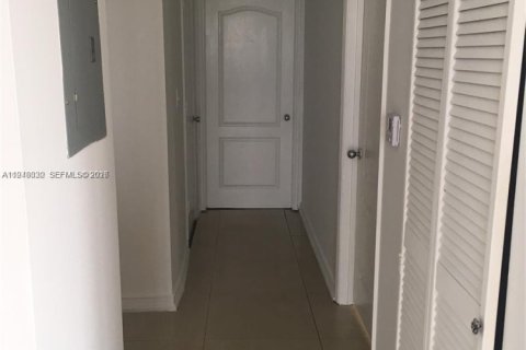 Купить кондоминиум в Майами, Флорида 2 спальни, 73.11м2, № 2005470 - фото 4