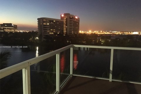 Купить кондоминиум в Майами, Флорида 2 спальни, 73.11м2, № 2005470 - фото 14