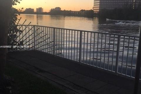 Купить кондоминиум в Майами, Флорида 2 спальни, 73.11м2, № 2005470 - фото 16