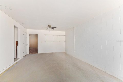 Townhouse in PALM RIVER TOWNHOMES in Tampa, Florida 3 bedrooms, 150.5 sq.m. № 1514302 - photo 18