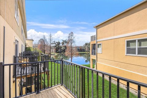 Townhouse in PALM RIVER TOWNHOMES in Tampa, Florida 3 bedrooms, 150.5 sq.m. № 1514302 - photo 19
