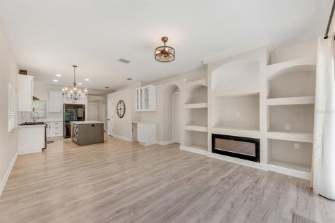 House in Fish Hawk, Florida 3 bedrooms, 111.39 sq.m. № 2216804 - photo 10