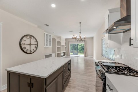 House in Fish Hawk, Florida 3 bedrooms, 111.39 sq.m. № 2216804 - photo 6