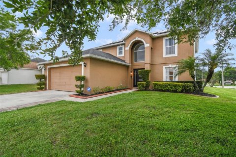 House in Sanford, Florida 5 bedrooms, 209.03 sq.m. № 1683016 - photo 3