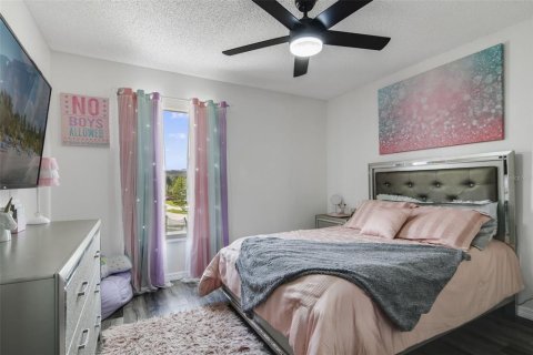 House in Sanford, Florida 5 bedrooms, 209.03 sq.m. № 1683016 - photo 16