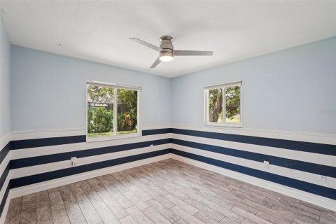 House in Sarasota, Florida 3 bedrooms, 191.19 sq.m. № 1843541 - photo 18