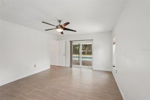 House in Sarasota, Florida 3 bedrooms, 191.19 sq.m. № 1843541 - photo 13