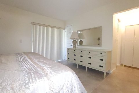 Condo in West Palm Beach, Florida, 1 bedroom  № 2169753 - photo 13