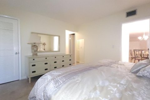 Condo in West Palm Beach, Florida, 1 bedroom  № 2169753 - photo 11