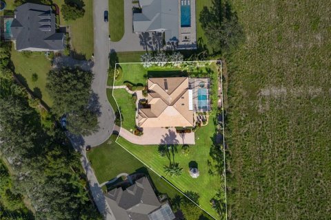 Casa en venta en Winter Haven, Florida, 4 dormitorios, 323.3 m2 № 1913370 - foto 3