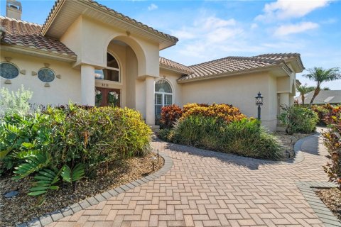 Casa en venta en Winter Haven, Florida, 4 dormitorios, 323.3 m2 № 1913370 - foto 4