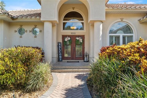 Casa en venta en Winter Haven, Florida, 4 dormitorios, 323.3 m2 № 1913370 - foto 5