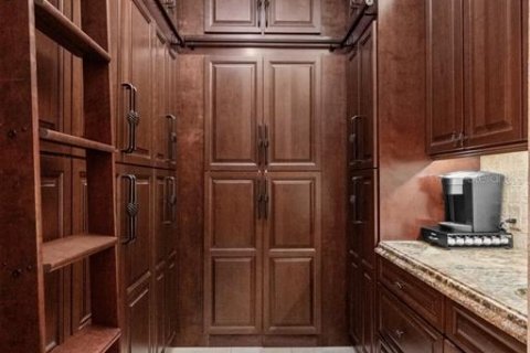 Casa en venta en Winter Haven, Florida, 4 dormitorios, 323.3 m2 № 1913370 - foto 18