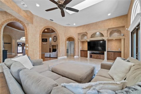 Casa en venta en Winter Haven, Florida, 4 dormitorios, 323.3 m2 № 1913370 - foto 10