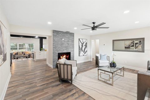 Villa ou maison à vendre à Maitland, Floride: 4 chambres, 215.25 m2 № 1916236 - photo 5