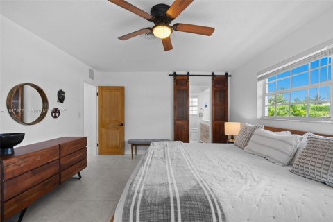 Casa en venta en Pompano Beach, Florida, 3 dormitorios № 1875676 - foto 23