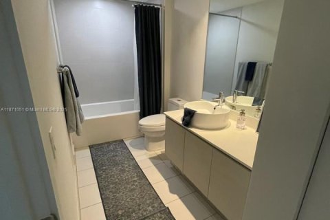 Copropriété à louer à Miami, Floride: 2 chambres, 91.79 m2 № 1895620 - photo 3