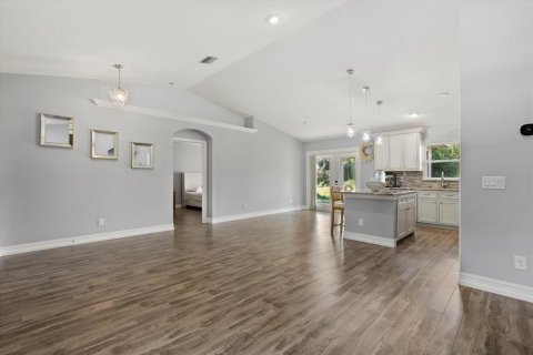 Villa ou maison à vendre à North Port, Floride: 3 chambres, 127.65 m2 № 1869809 - photo 4