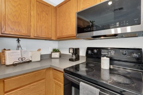Townhouse in Orlando, Florida 3 bedrooms, 137.77 sq.m. № 2157290 - photo 26
