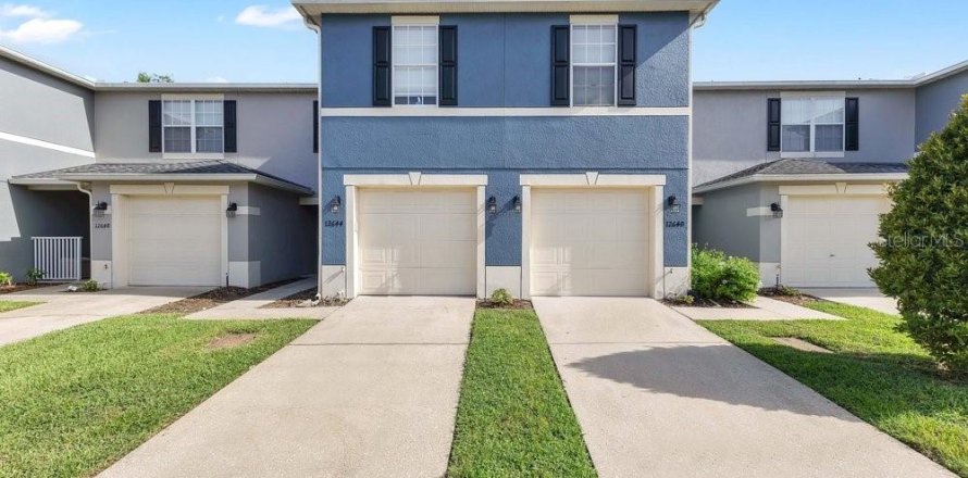 Townhouse in Orlando, Florida 3 bedrooms, 137.77 sq.m. № 2157290