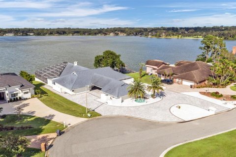 Casa en Lakeland, Florida 4 dormitorios, 414.72 m2 № 2396483