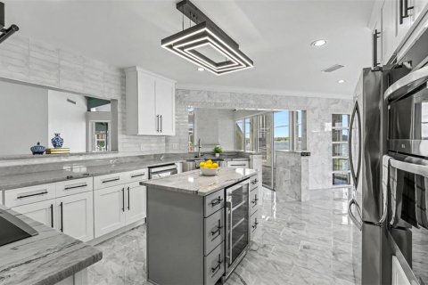 Casa en venta en Lakeland, Florida, 4 dormitorios, 414.72 m2 № 2396483 - foto 25
