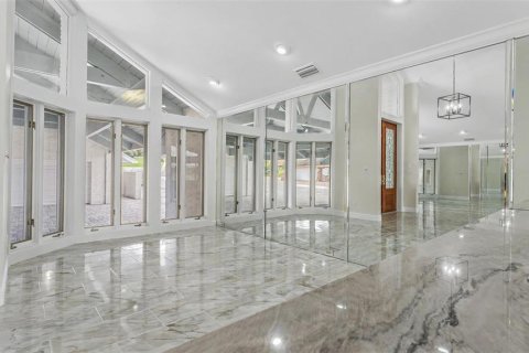 Casa en venta en Lakeland, Florida, 4 dormitorios, 414.72 m2 № 2396483 - foto 9