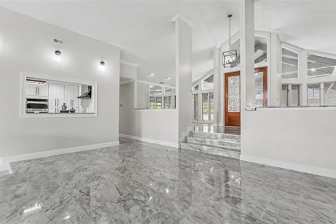 Casa en venta en Lakeland, Florida, 4 dormitorios, 414.72 m2 № 2396483 - foto 13