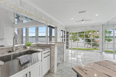 Casa en venta en Lakeland, Florida, 4 dormitorios, 414.72 m2 № 2396483 - foto 26