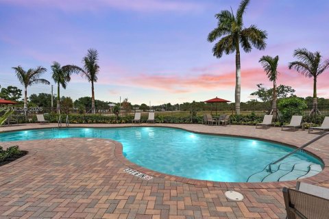 Touwnhouse à louer à Port St. Lucie, Floride: 4 chambres, 162.95 m2 № 2009688 - photo 3