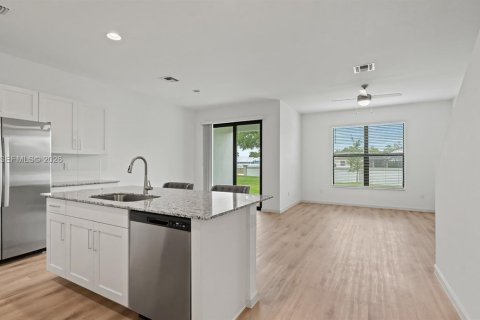 Touwnhouse à louer à Port St. Lucie, Floride: 4 chambres, 162.95 m2 № 2009688 - photo 21