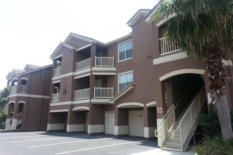 Copropriété à louer à Orlando, Floride: 3 chambres, 127.18 m2 № 1716813 - photo 1