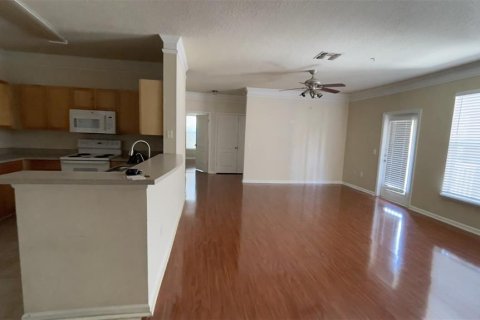 Copropriété à louer à Orlando, Floride: 3 chambres, 127.18 m2 № 1716813 - photo 2