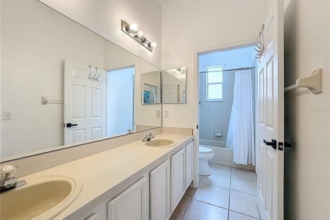House in Apopka, Florida 4 bedrooms, 199.55 sq.m. № 1826663 - photo 22