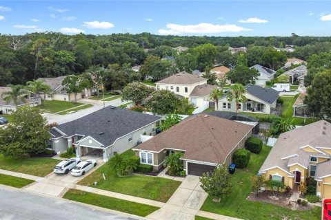 House in Apopka, Florida 4 bedrooms, 199.55 sq.m. № 1826663 - photo 2