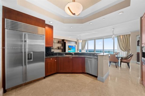 Copropriété à louer à Bal Harbour, Floride: 2 chambres, 206.34 m2 № 2039648 - photo 27