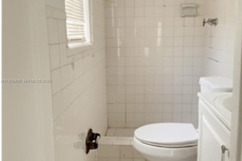 Villa ou maison à louer à Hollywood, Floride: 1 chambre, 50.17 m2 № 1987788 - photo 5