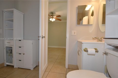 Copropriété à louer à Fort Lauderdale, Floride: 1 chambre, 50.82 m2 № 1993110 - photo 16