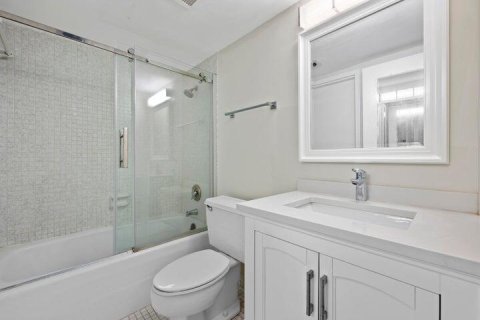 Купить кондоминиум в Ривьера-Бич, Флорида 3 комнаты, 123.56м2, № 2262481 - фото 12
