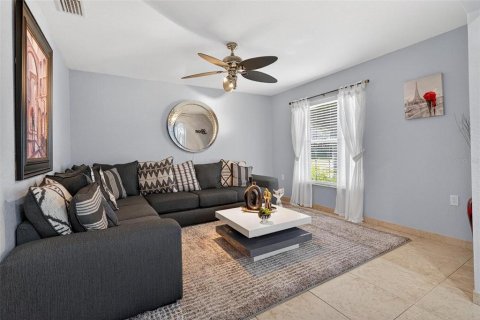 Casa en venta en Kissimmee, Florida, 3 dormitorios, 145.21 m2 № 1792215 - foto 10