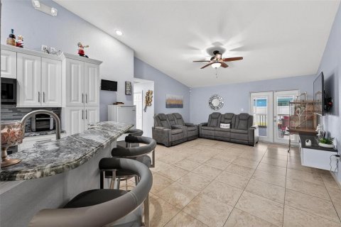 Casa en venta en Kissimmee, Florida, 3 dormitorios, 145.21 m2 № 1792215 - foto 7